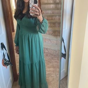 Green maxi long sleeve summer dress